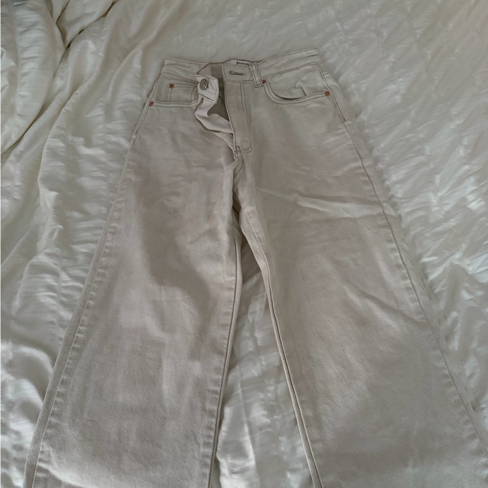 Stradivarius Women's Beige Straight Leg Jeans